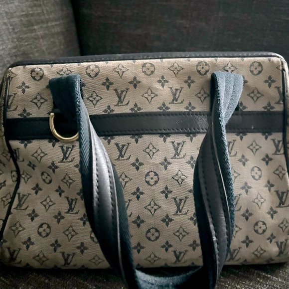 Gray small Louis Vuitton Handbag - Picture 10 of 10